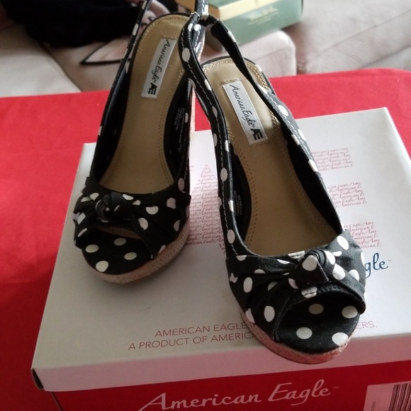 Shoes - Picture 2 of 3